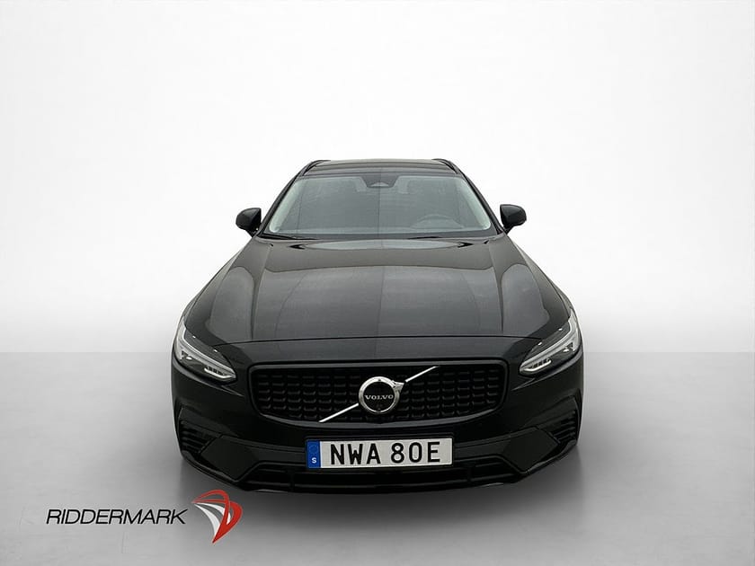 Bild 2 av Volvo V90 T6 AWD Plus Dark H/K 360° Värmare Navi Skinn Drag