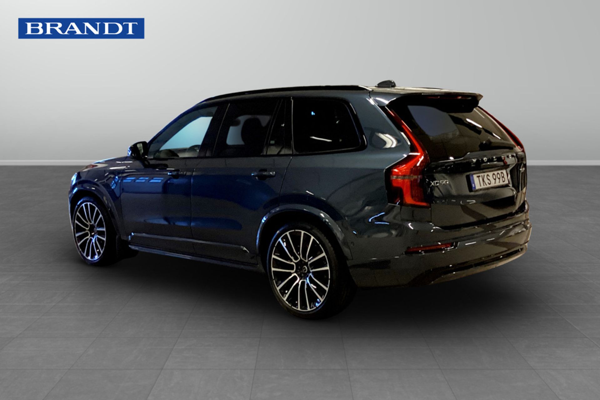Volvo XC90 T8 Plug-In Hybrid AWD 2027, photo 2/10