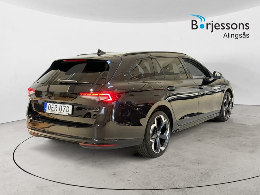 Bild 3 av Škoda Superb iV Kombi