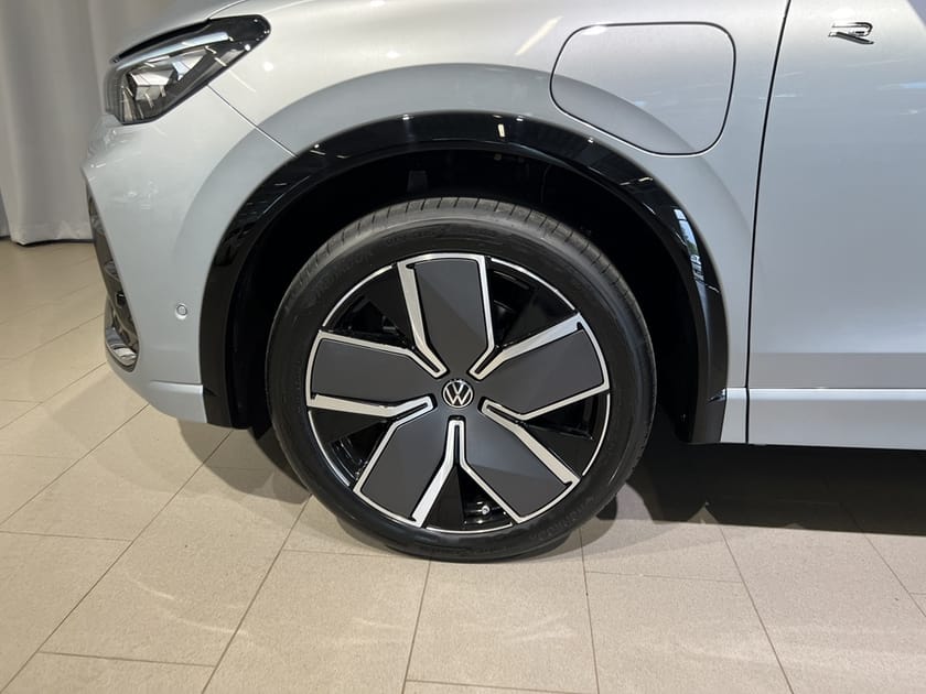 Bild 5 av Volkswagen Tiguan eHybrid R-LINE 272 HK