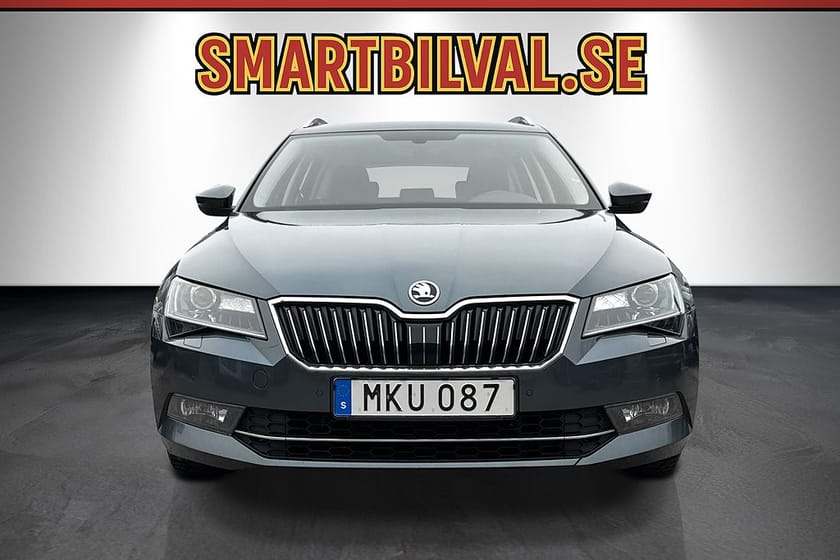 Bild 2 av Škoda Superb Kombi Skoda 2.0 TDI Style Aut Värmare Drag