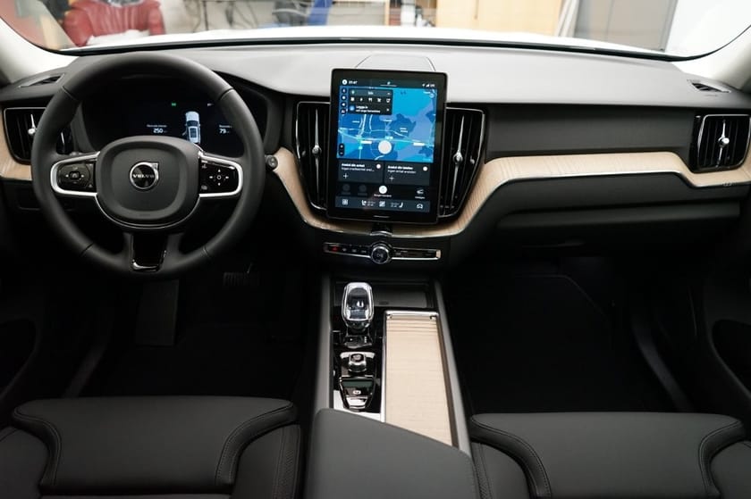 Bild 4 av Volvo XC60 T6 Plus Dark Nordic Edition