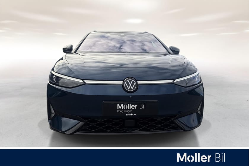 Bilde 2 av Volkswagen ID.7 GTX Tourer
