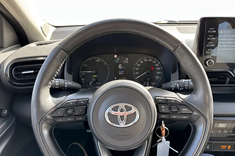 Toyota Yaris Hybrid