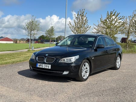 BMW 530i Sedan