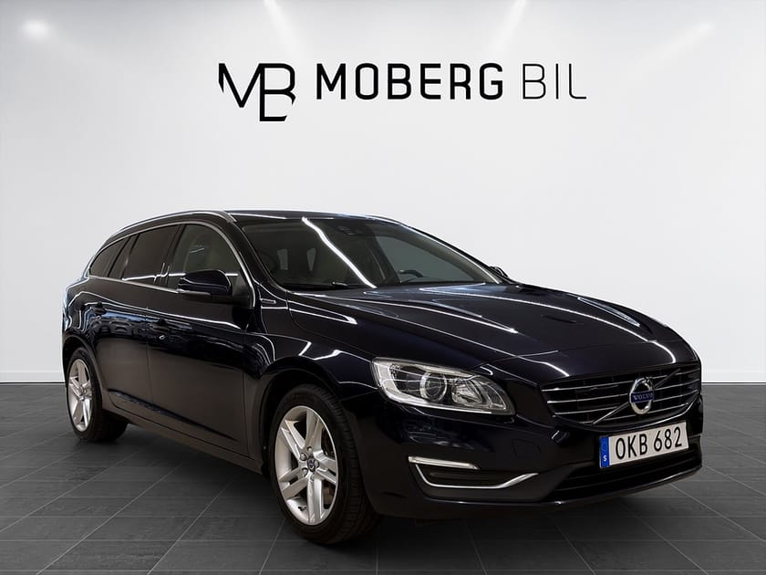 Bild 3 av Volvo V60 D5 PHEV AWD 231hk Summum Drag B-Kamera