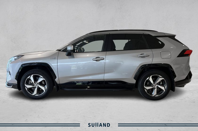 Bilde 2 av Toyota RAV4 Plug-in Hybrid Active Tech | 306hk | 2.5l | Opptil 75km E-WLTP | AWD
