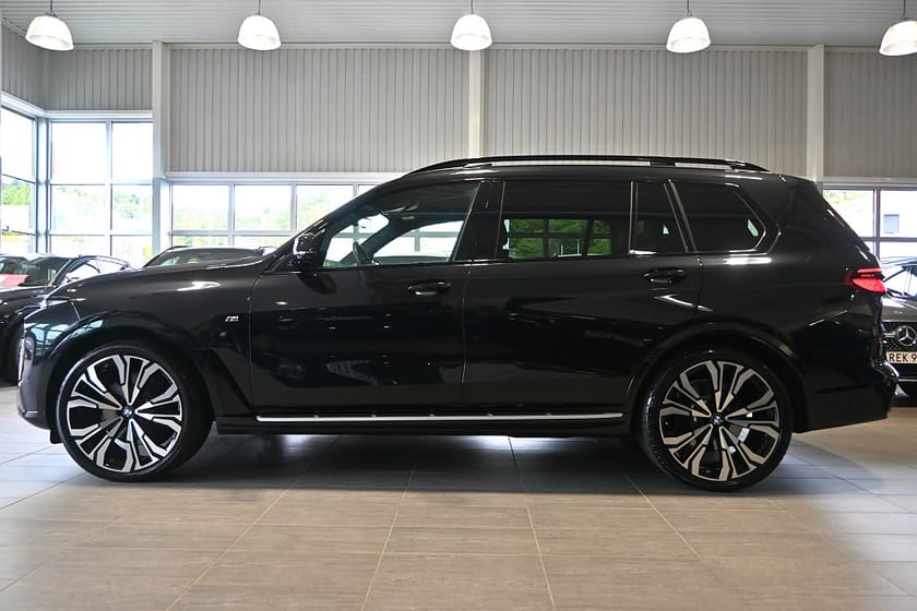 Bild 2 av BMW X7 xDrive40d xDrive 40d M Sport PRO 23" Drag Moms