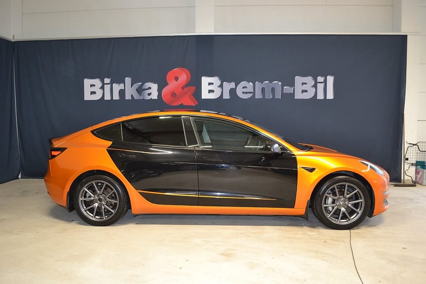 Bild 5 av Tesla Model 3 Long Range AWD 440 hk dragkrok