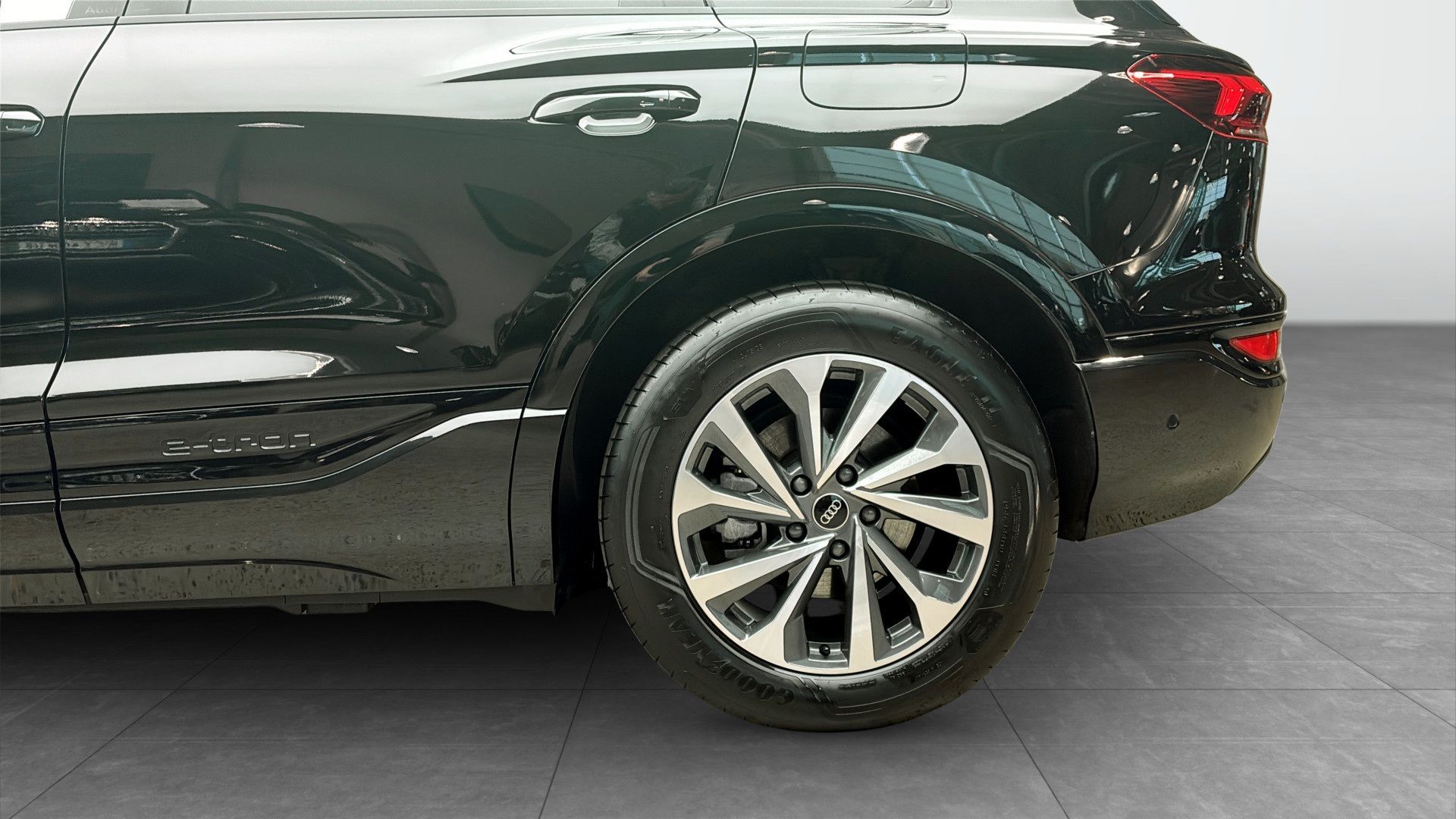 Audi Q6 e-tron e-tron Proline 252hk 2025, bild 6/10