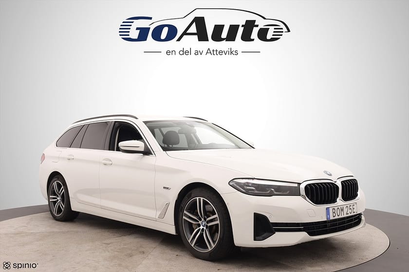 Bild 1 av BMW 530e xDrive Touring 292 hk | Laddhybrid Fyrhjulsdrift Skinn