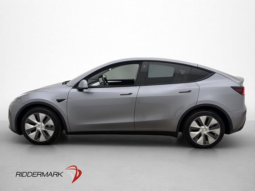 Bild 5 av Tesla Model Y Long Range AWD MOMS Drag AP Pano Värmare 360°