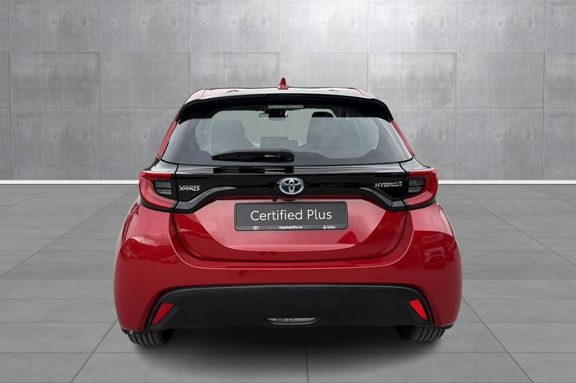 Bilde 4 av Toyota Yaris Hybrid /ACTIVE TECH/RYGGEKAMRA/NYEU/NYSEVICE/