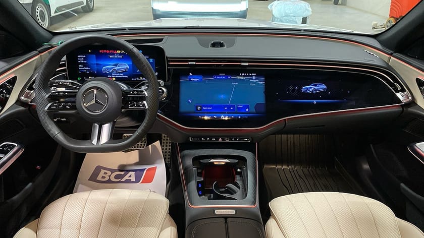 Bild 5 av Mercedes-Benz E 300 de 4MATIC T E300 de 4MATIC, AMG Line, Drag, Superscreen, Minnespaket