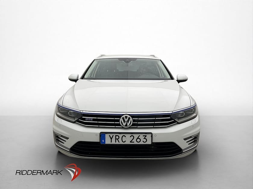 Bild 2 av Volkswagen Passat Variant GTE Cockpit Värmare Drag CarPlay 218hk