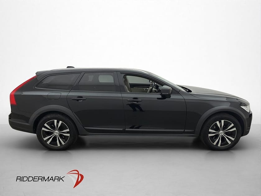 Bild 4 av Volvo V90 Cross Country D4 AWD Advanced Skinn Drag CarPlay
