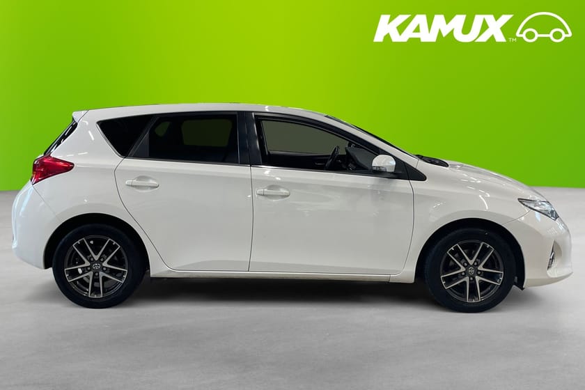 Bild 2 av Toyota Auris 1.6 Backkamera Värmare 132hk