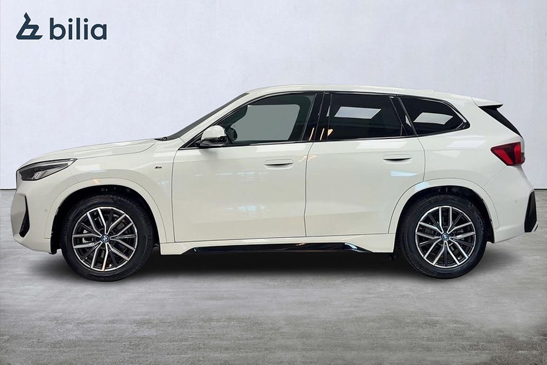BMW iX1 xDrive30 M Sport Edition 2024, bild 4/10
