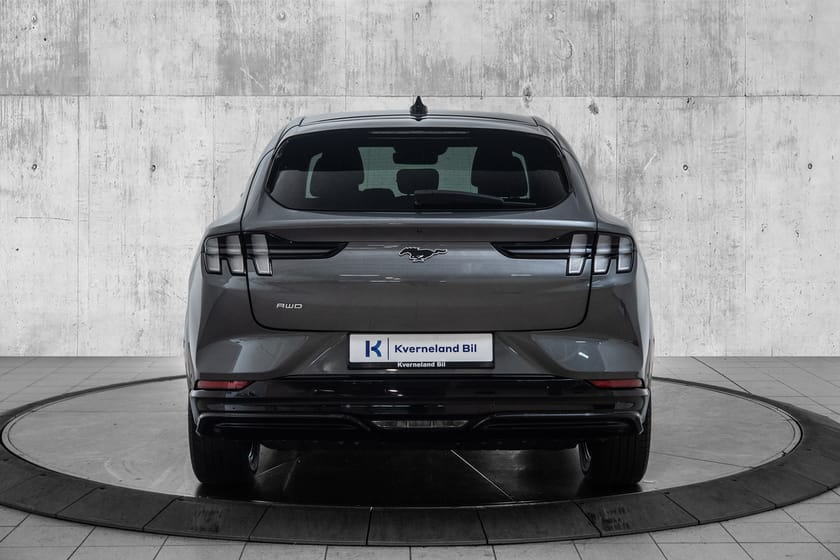 Bilde 4 av Ford Mustang Mach-E Long Range AWD | LR | | B&O | R.Kamera