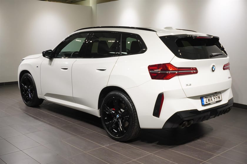 Bild 4 av BMW X3 M50 xDrive Innovation Edition H K Panorama Drag 21