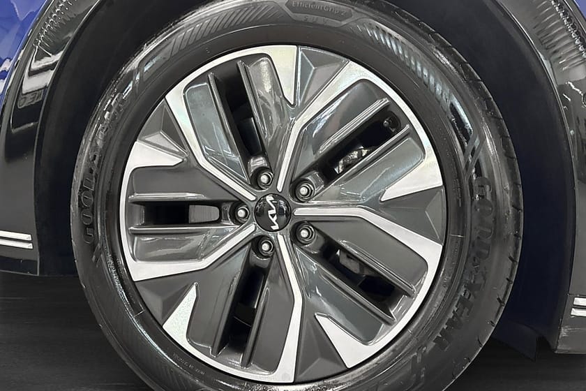 Bild 5 av Kia EV6 RWD Plus 77.4 kWh Drag 228hk