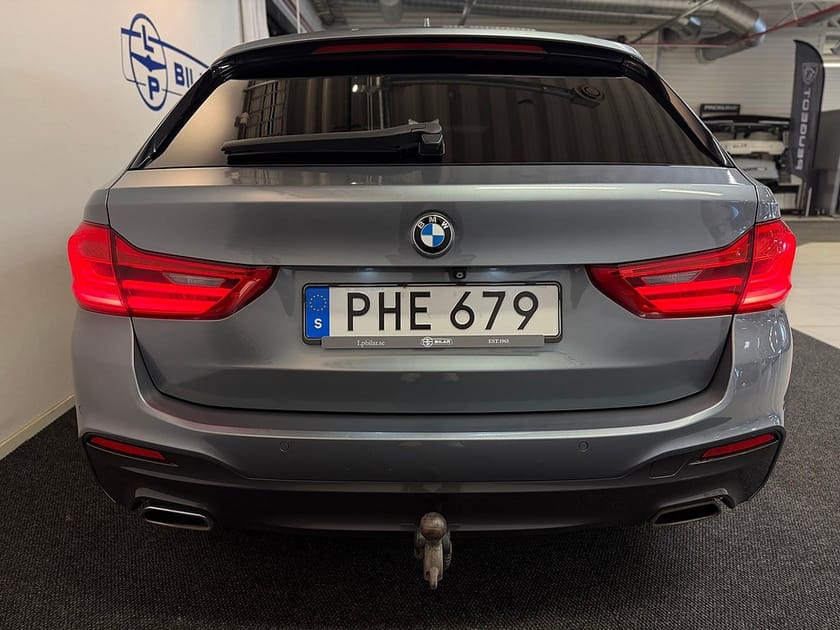 Bild 4 av BMW 530d xDrive Touring M-Sport Pano/Aero/Display-key/Drag/360