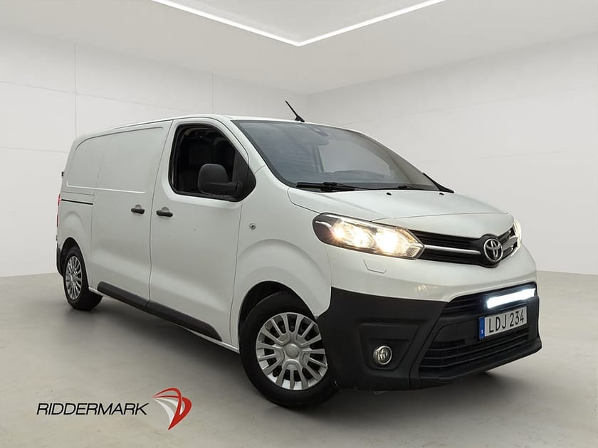 Bild 1 av Toyota Proace L2 Ny-Kamrem HUD PDC Värmare Drag 2xDörrar