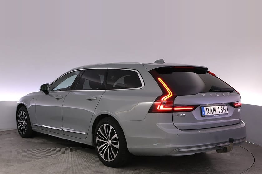 Bild 4 av Volvo V90 Recharge T6 AWD Core Bright Drag BLIS Kamera Navi
