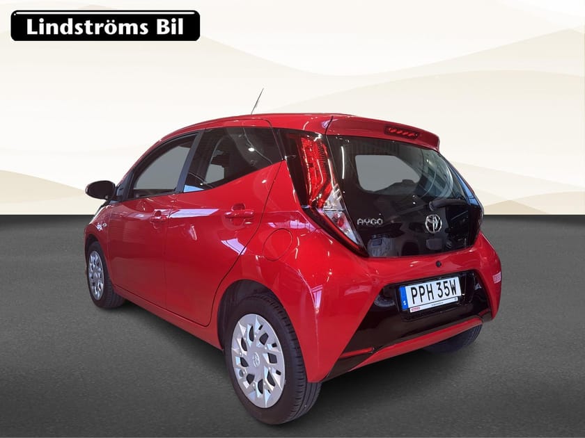 Bild 4 av Toyota Aygo 1,0 5D MAN X-Play Vhjul