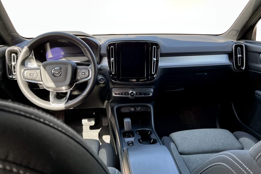 Bild 4 av Volvo XC40 B4 FWD Bensin Core SE II