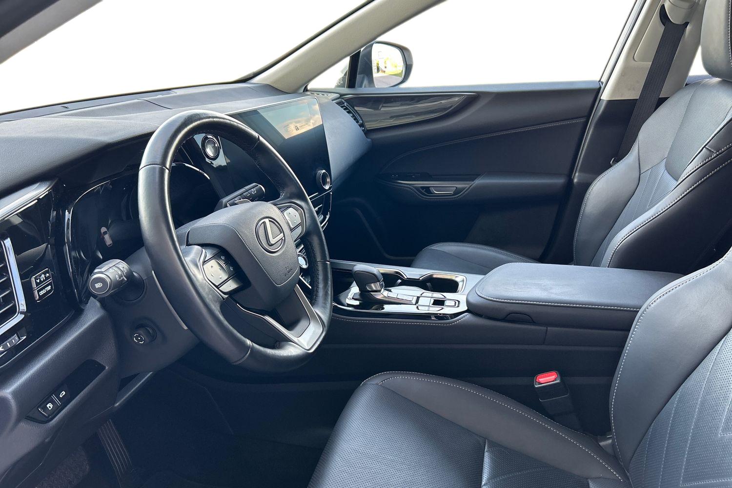 Lexus NX 450h+ E-CVT, 309hp, 2023
