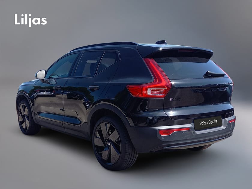 Bild 3 av Volvo EX40 Twin Motor Performance M Ultra Black Edt//Dragkrok//