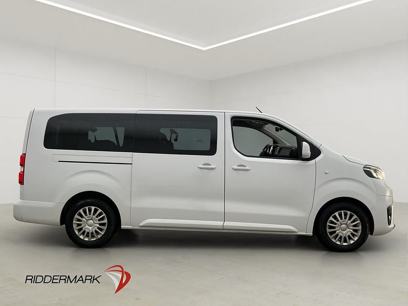 Bild 2 av Toyota Proace Verso ExtraLång PDC A/C CARPLAY 9-Sits Moms