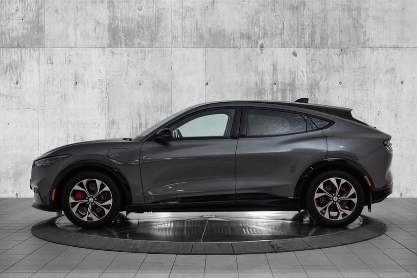 Bilde 2 av Ford Mustang Mach-E Long Range AWD | LR | | KROK | B&O | R.Kamera