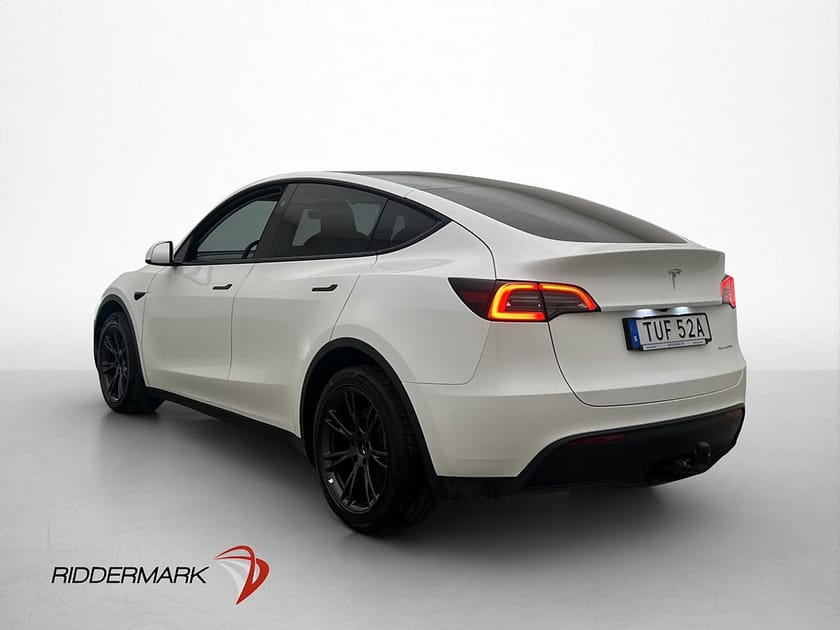 Bild 5 av Tesla Model Y Long Range AWD Drakrok Svensksåld MOMS