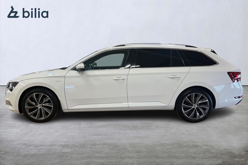 Bild 4 av Škoda Superb Kombi L&K 2,0 TDI 190 DSG 4X4 SKINN/DRAG/NAVI