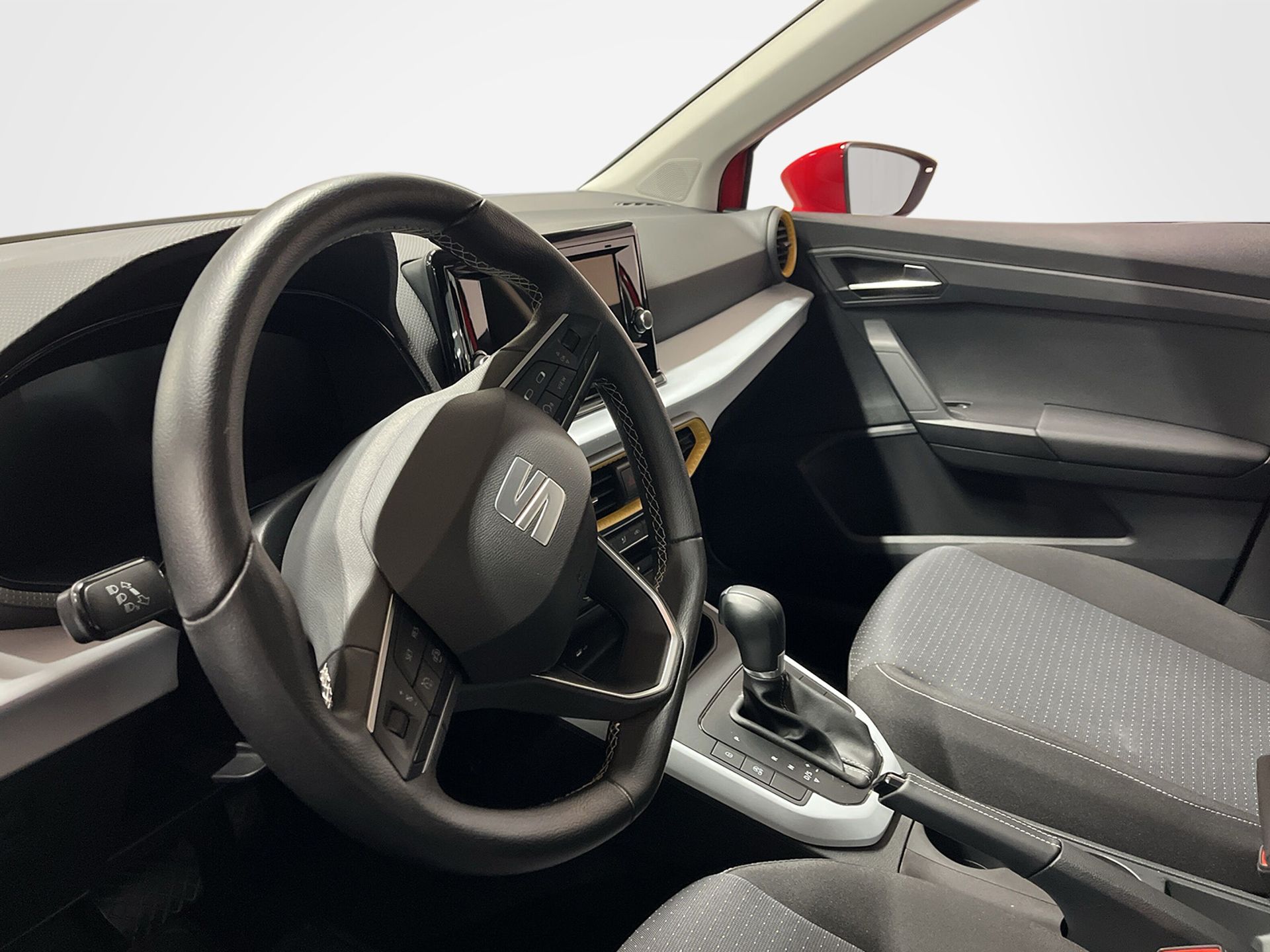 Seat Arona 1.0 TSI 115 HK DSG7 2024, bild 3/5