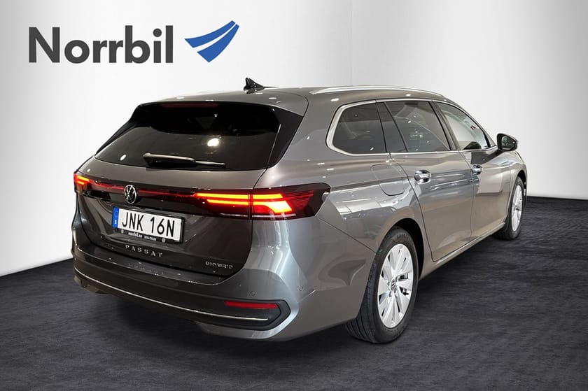 Bild 3 av Volkswagen Passat Variant eHybrid Business 1.5 TSI Drag/Navi