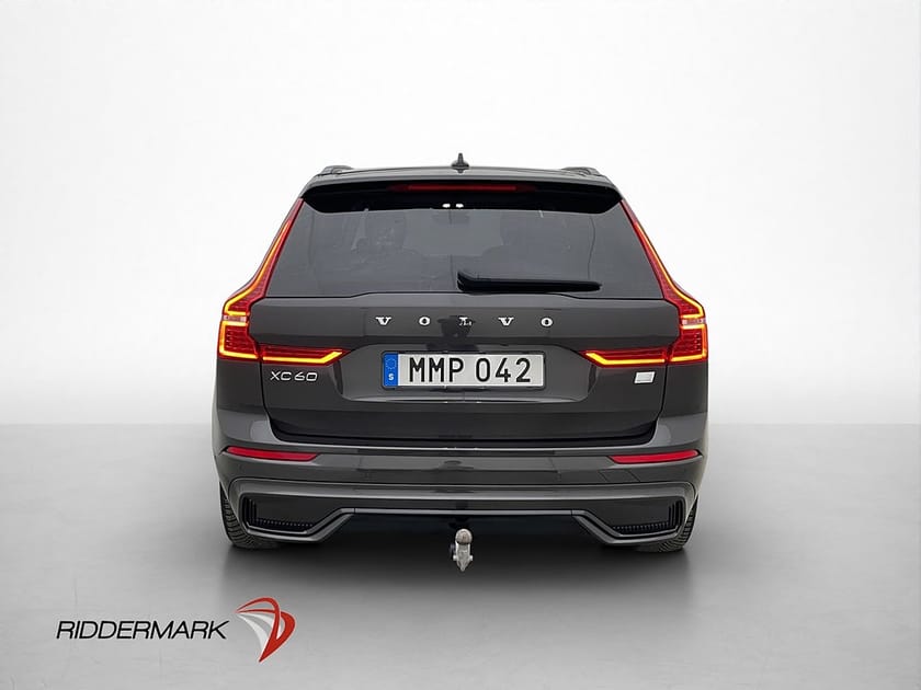 Bild 5 av Volvo XC60 Recharge T6 AWD Plus Dark Pano H/K 360° Drag VOC