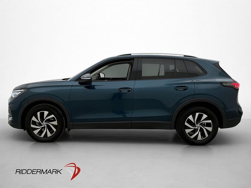 Bild 4 av Volkswagen Tiguan 1.5 eTSI 150hk P-Värm Drag Kamera Ambient