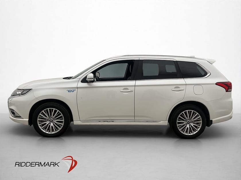 Bild 5 av Mitsubishi Outlander PHEV AWD 224hk Business 360° Skinn Drag
