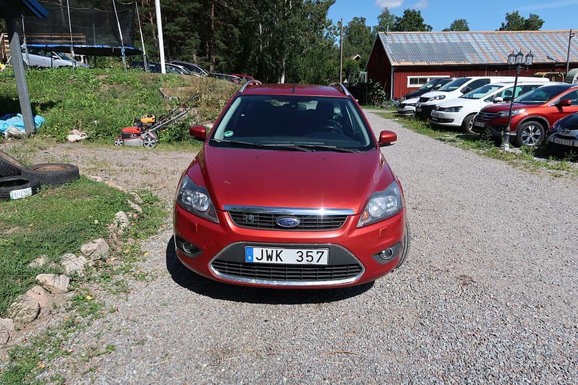 Bild 3 av Ford Focus Kombi 1.8 Flexifuel Titanium Euro 4