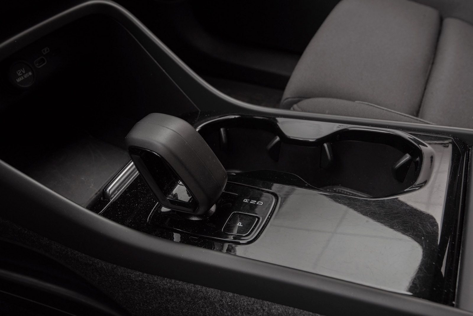 Volvo XC40 Recharge Twin motor bilde 11