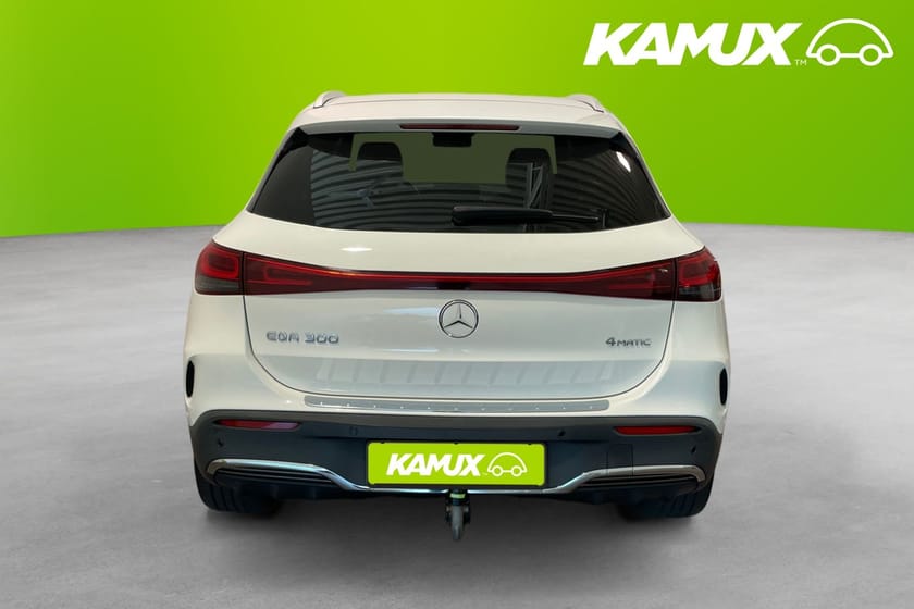 Bild 5 av Mercedes-Benz EQA 300 4MATIC AMG  Wide Screen Drag Navigation 228hk