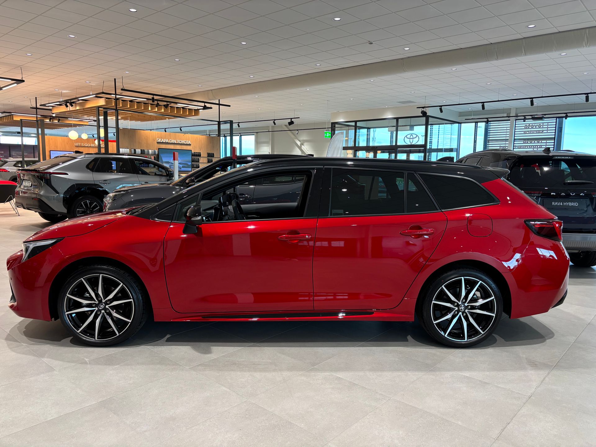 Toyota Corolla Touring Sports Active 1.8 2026, kuva 7/10