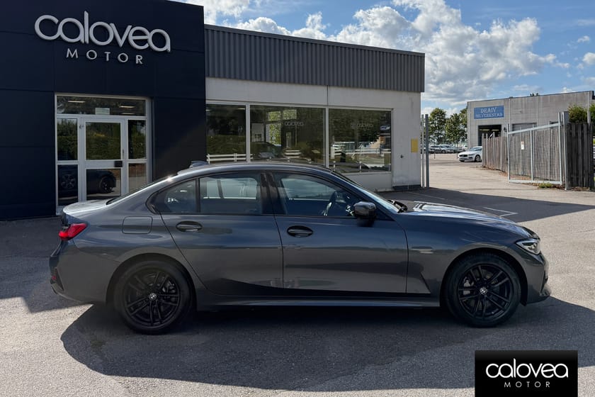 Bild 2 av BMW 330e Sedan Sport Line 292hk Automat - Dragkrok