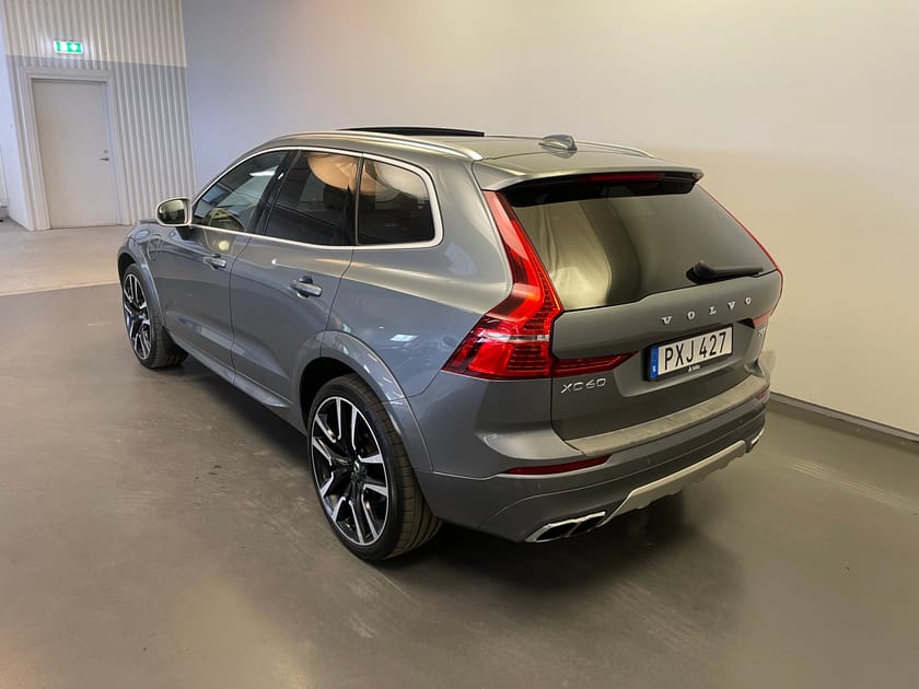 Bild 4 av Volvo XC60 T8 AWD R-Design / Bower & Wilkins / Tonade rutor /