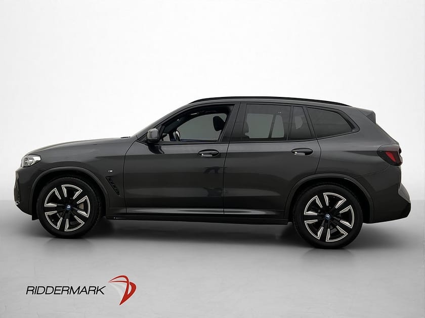 Bild 5 av BMW iX3 286hk Charged Drag Pano Kamera Navi Läder