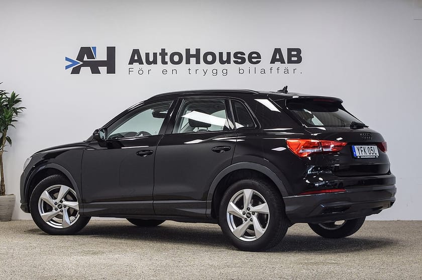 Bild 2 av Audi Q3 35 TFSI Proline Advanced Värmare Drag Cockpit