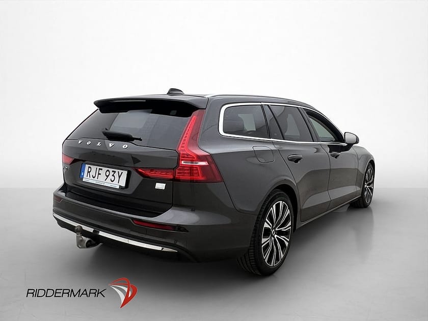 Bild 4 av Volvo V60 Recharge T6 AWD Core Bright H/K Värm Kamera Drag